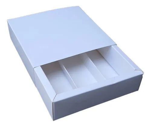 cod: 2511 (50u) CAJA FOSFORERA BLANCA  50 9 BOMBONES SEPARACION - medida: 9x9x3